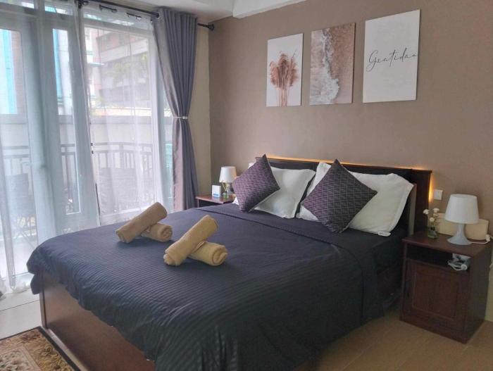 The Chic Studio at 150 Near NAIA Terminal 3