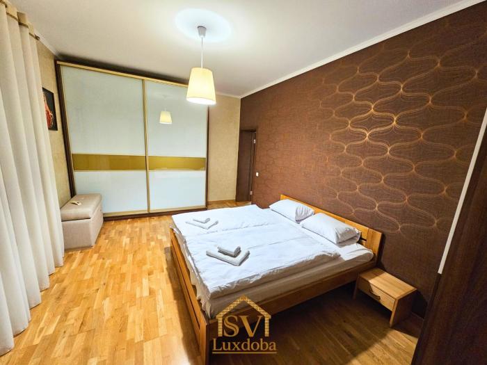 Надзвичайно зручна простора квартира