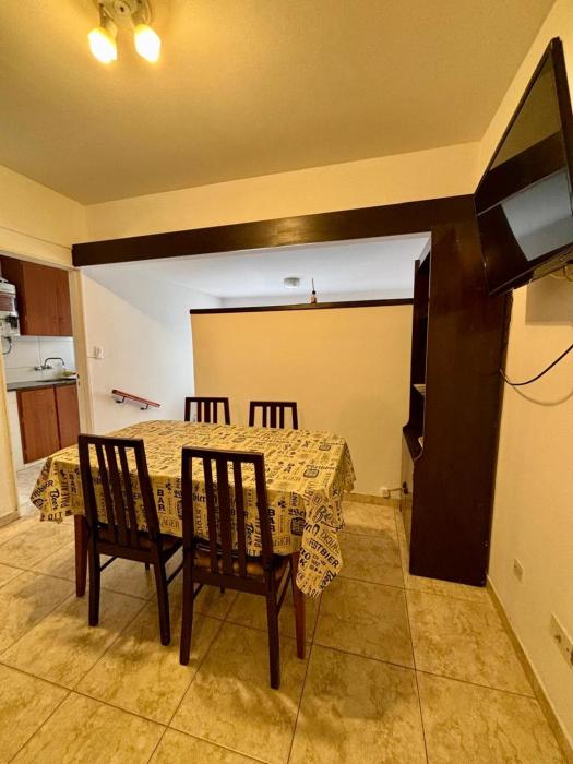 Departamento 1 ambiente a la calle