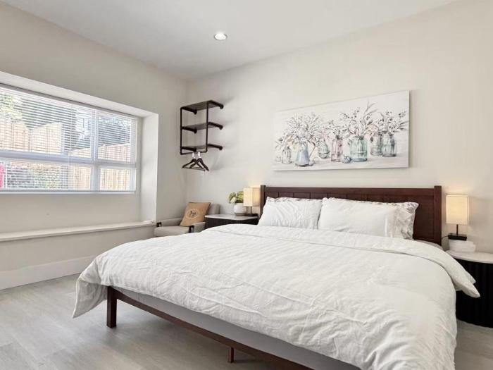 Vancouver Mini Suite