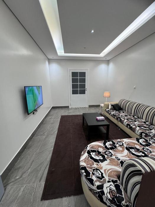 شقه مفروشه روف