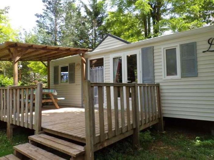 Mobil-home 28m² avec Terrasse pour 6 personnes - API-1-52-475