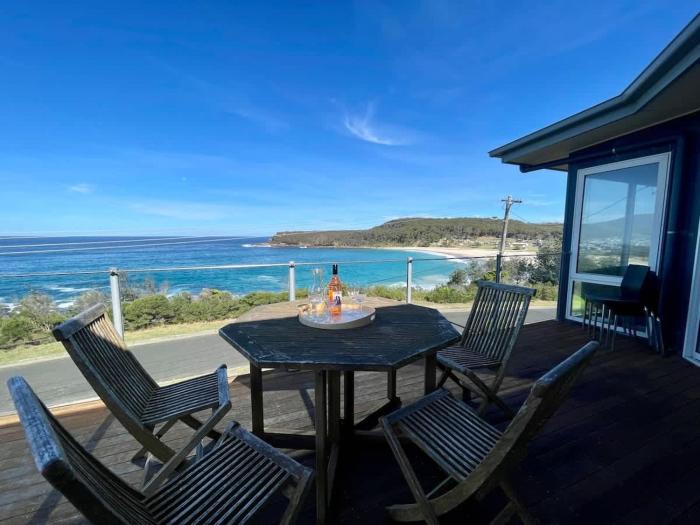 Stunning Ocean Views - overlooking Merry Beach