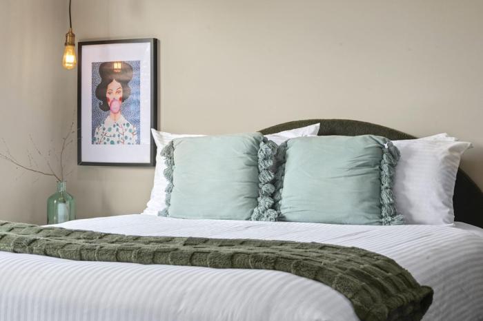 Evies Cottage I Belmont Suites I regionalXscapes