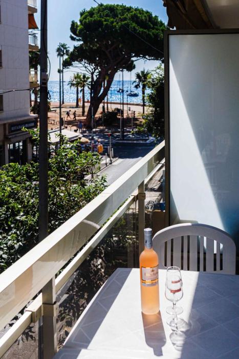 One-bedroom apartment near the Beach and the Old Town