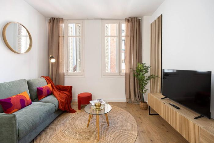 Charming 2br In Trendy Gracia