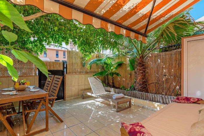 MEDANO4YOU Zoes Garden Holiday Home