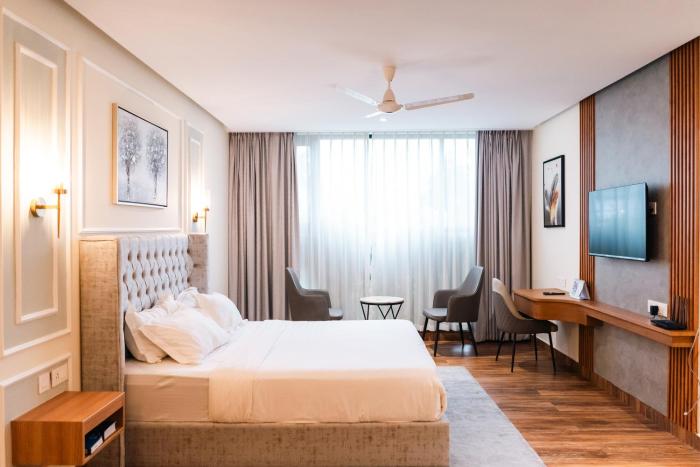 Milestone Suites by Robinson Properties