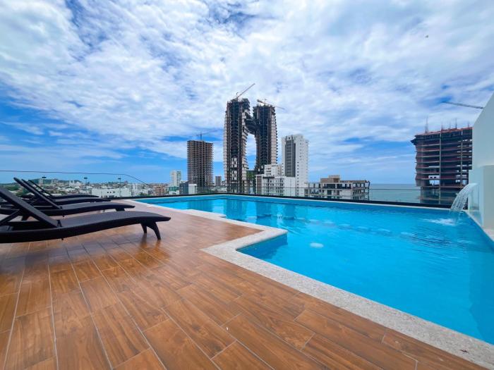 Makeva Condos, Near Malecon