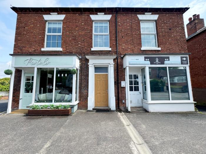 2 bed apartment complete with bedding and towels