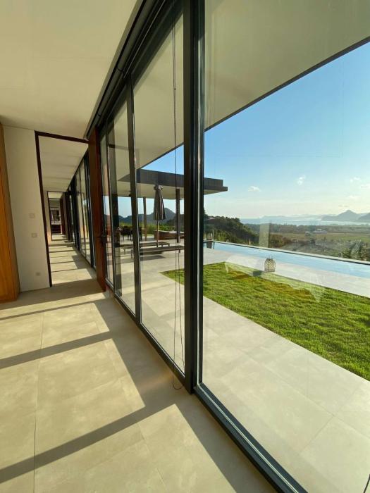 Villa Monaco - Oceanview Luxury with Private Pool