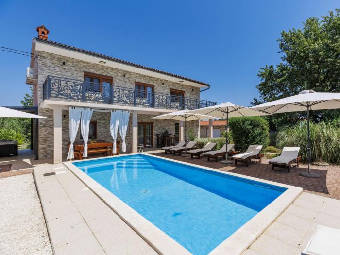 Holiday Home Deno&Melly by Interhome