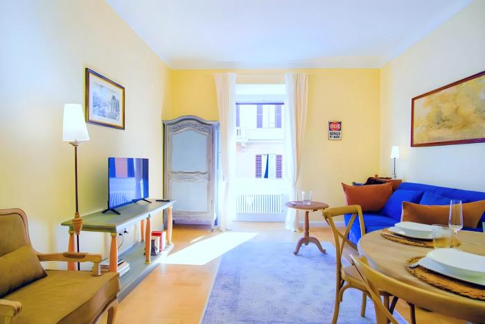 Elegantis Milos Suite Apartment - Your Chic Retreat in Central Rome