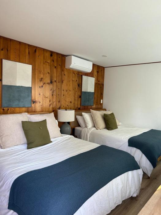 Cozy Private Room in DTLA