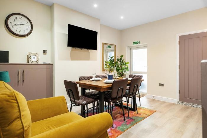 Cariad House by MGroup SA