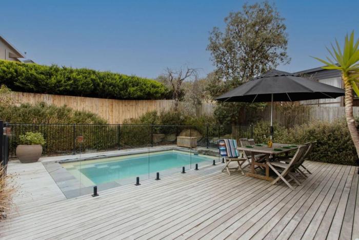 Mid Century on Eastview