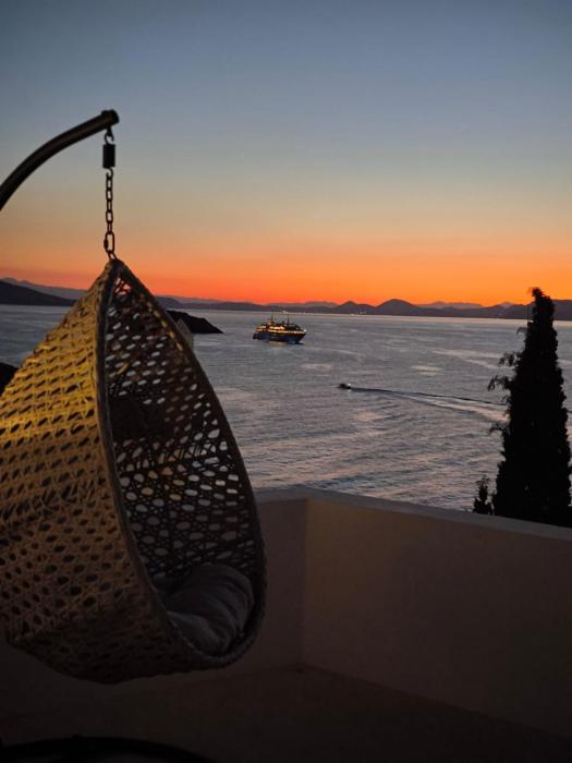 "Villa Kanella"Sea View Hydra Kamini malouholidays