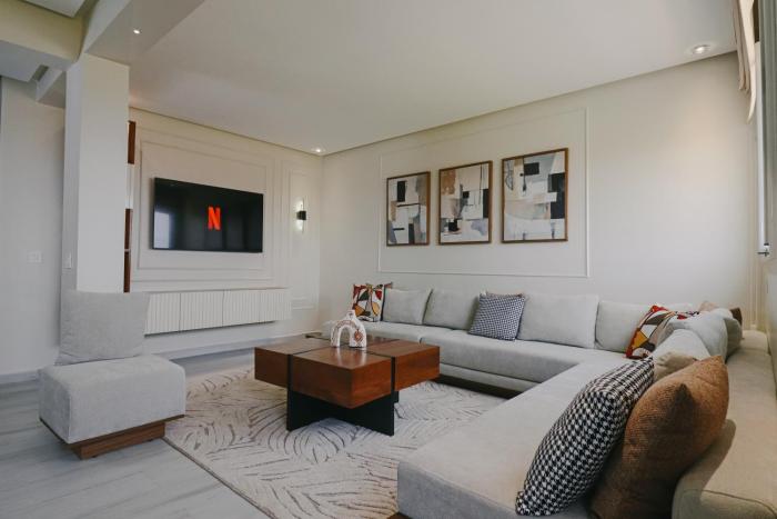 Le Bohemian 2 chambres proche Plage des Nations avec Vue sur mer