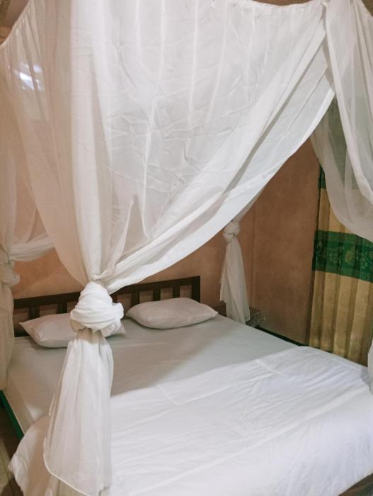 New Daniel Lodge & Travel