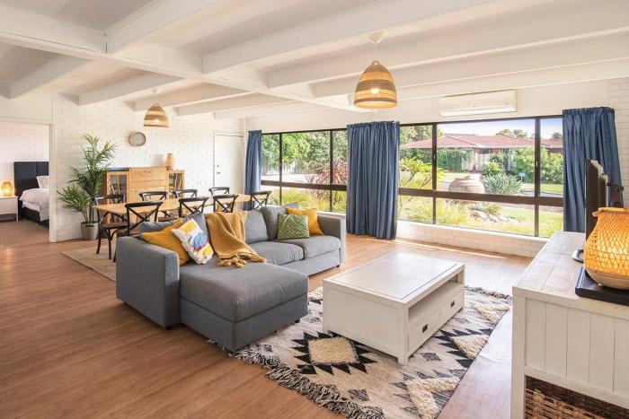 Sandy Toes in Old Dunsborough