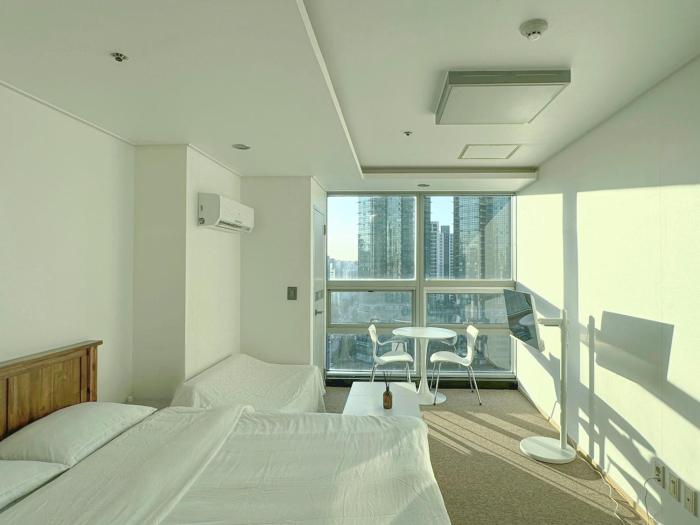 1 minute from Gongdeok Station, Tongchang City View