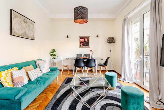 3BDR IDEAL CENTRAL ATHENIAN APT