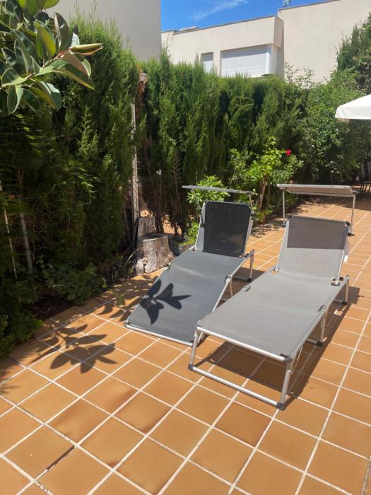 Cerca de la playa con patio privado