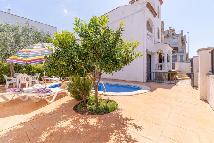 Apart-rent Casa con piscina Sant Maurici 0191