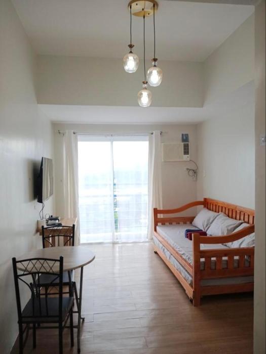 1BR Condo at The Loop