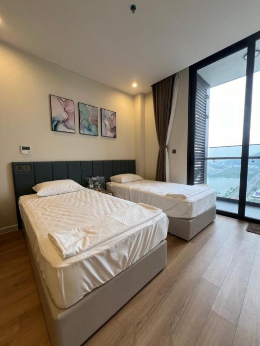 L Apartment - Ha Long Bay