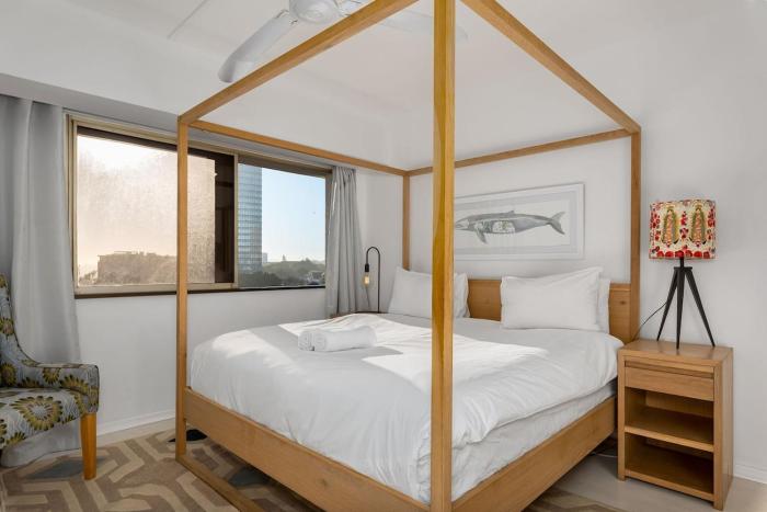 Central Sea Point Aprt Pool Promenade