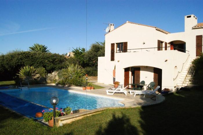 Villa-Sebode mit Pool, Strandnähe & Klimaanlage