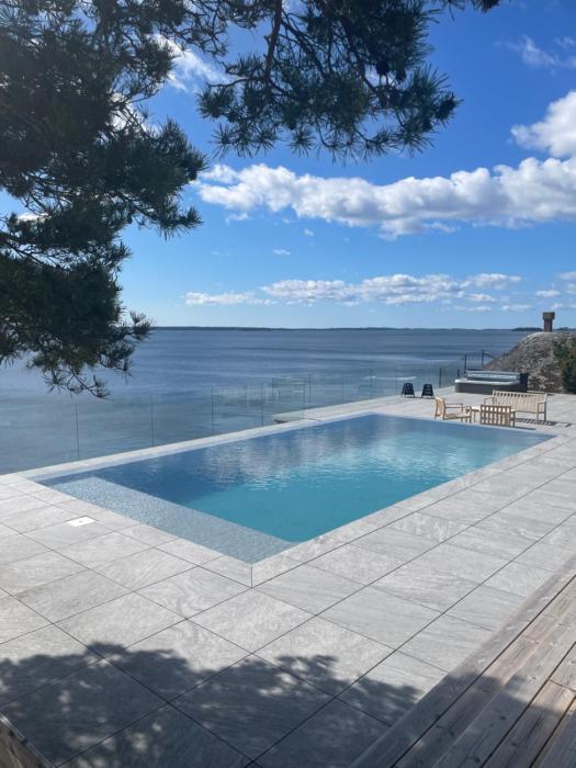 Oceanfront Retreat Heated Pool, Sauna, Jacuzzi