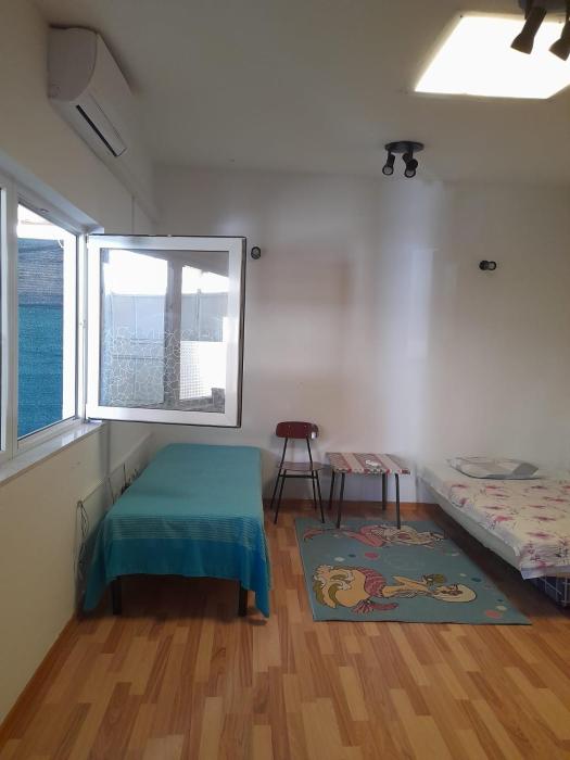 No wifi and no aircon apartment