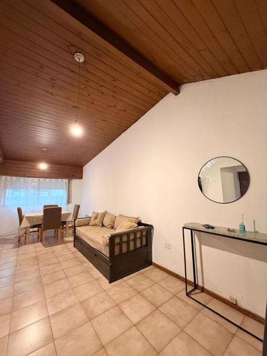 Espacioso Departamento en Microcentro con Cochera