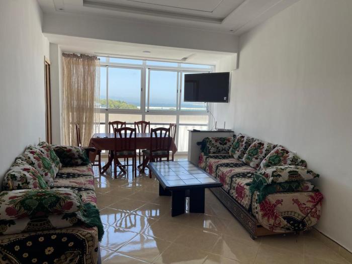 Céntrico con buenas vistas