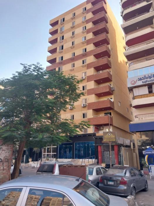 شارع أحمد قاسم جودة الدور الخامس عمارة رقم ثلاثة