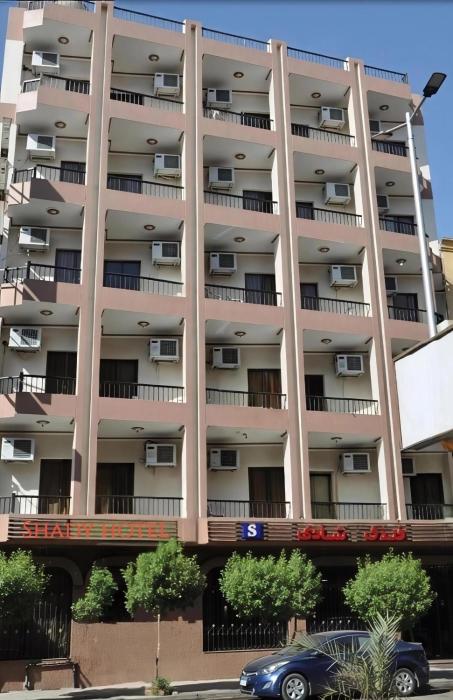 Shady Hotel Luxor