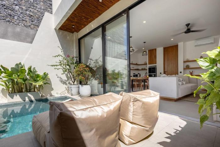 Modern 2BR Villa with Rooftop Steps to Canggu Beach