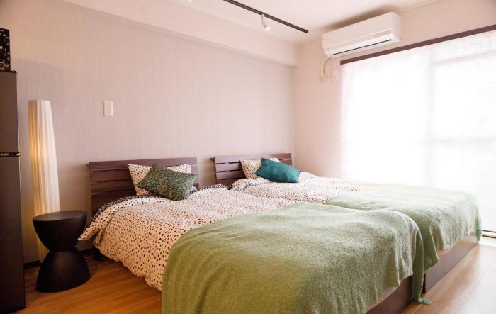 和とモダンデザインの融合 最上階の静かなお部屋 Quiet room on the top floor 駅徒歩1分 1 min walk from station 30 minutes to Ghibli Park