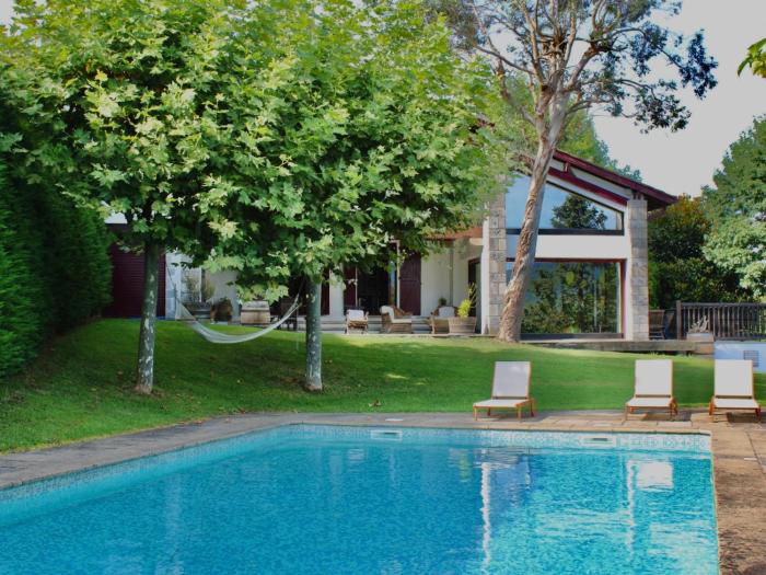 Somptueuse villa Basque avec vue sur la Rhune et grand jardin - FR-1-239-1145