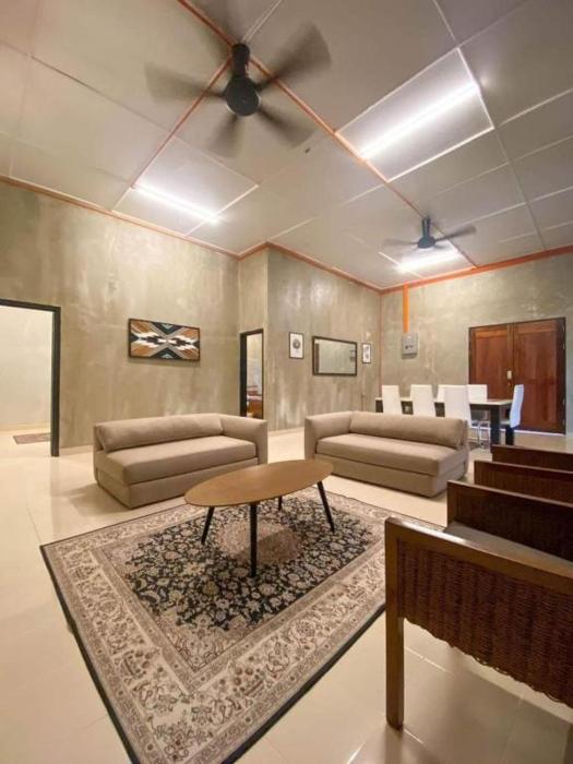 Homestay Kota Bharu Kolam Renang Indoor Che Yam