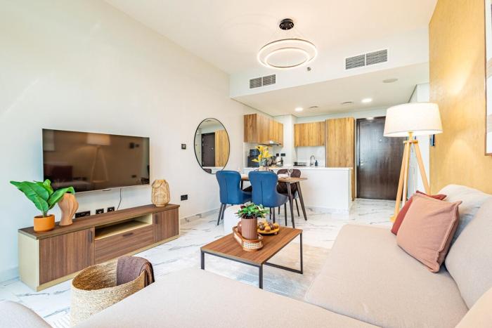 Full Cleveland & Canal View - Big Balcony - High Floor - 5 min walk from Cleveland, ADGM and Galleria