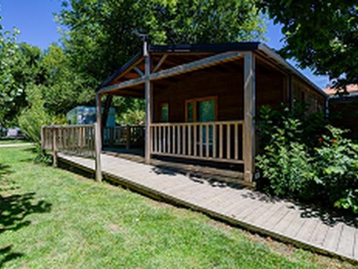 Chalet accessible avec terrasse à Coulon - API-1-52-596