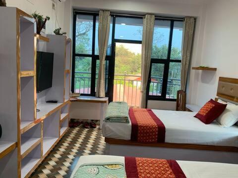 Devchuli Farm House, Luxury Resort