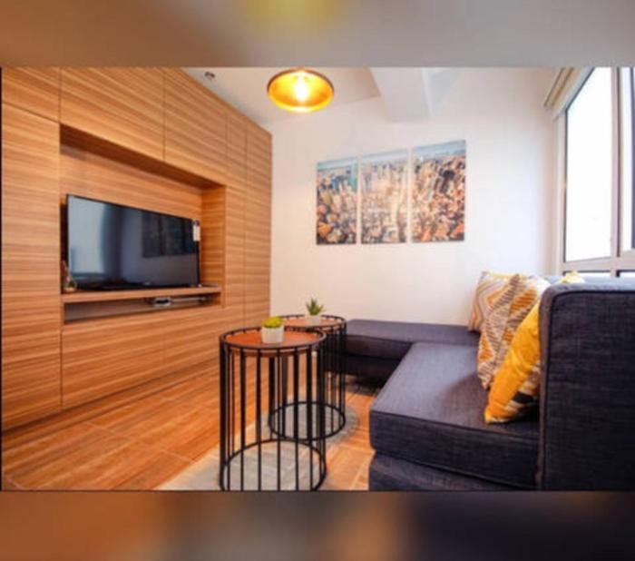 NEW AND AFFORDABLE 2BR LOFT at THE FORT BGC 200mbps WiFi