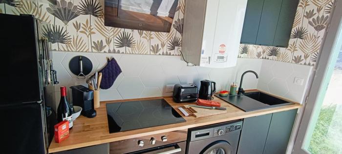 Studio Neuf idéalement placé avec TERRASSE et JARDIN