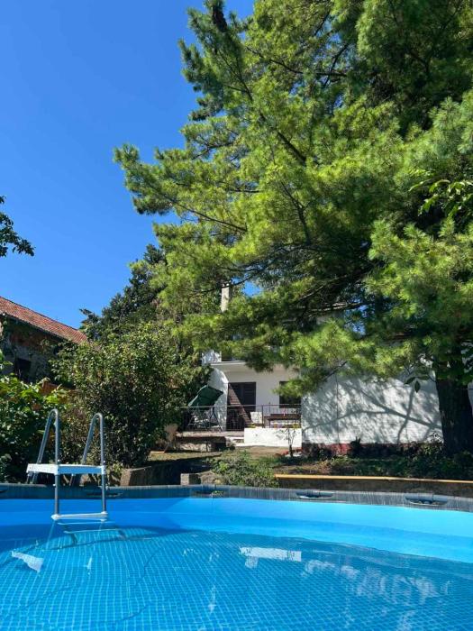 Kućica na brdu-Zaklopača