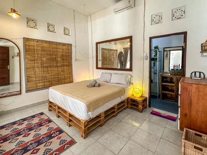 Central 1BR Studio with Shared Pool, Fitness and private kitchen in Canggu