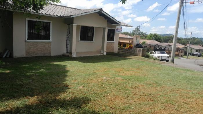 Entire house near the city of David